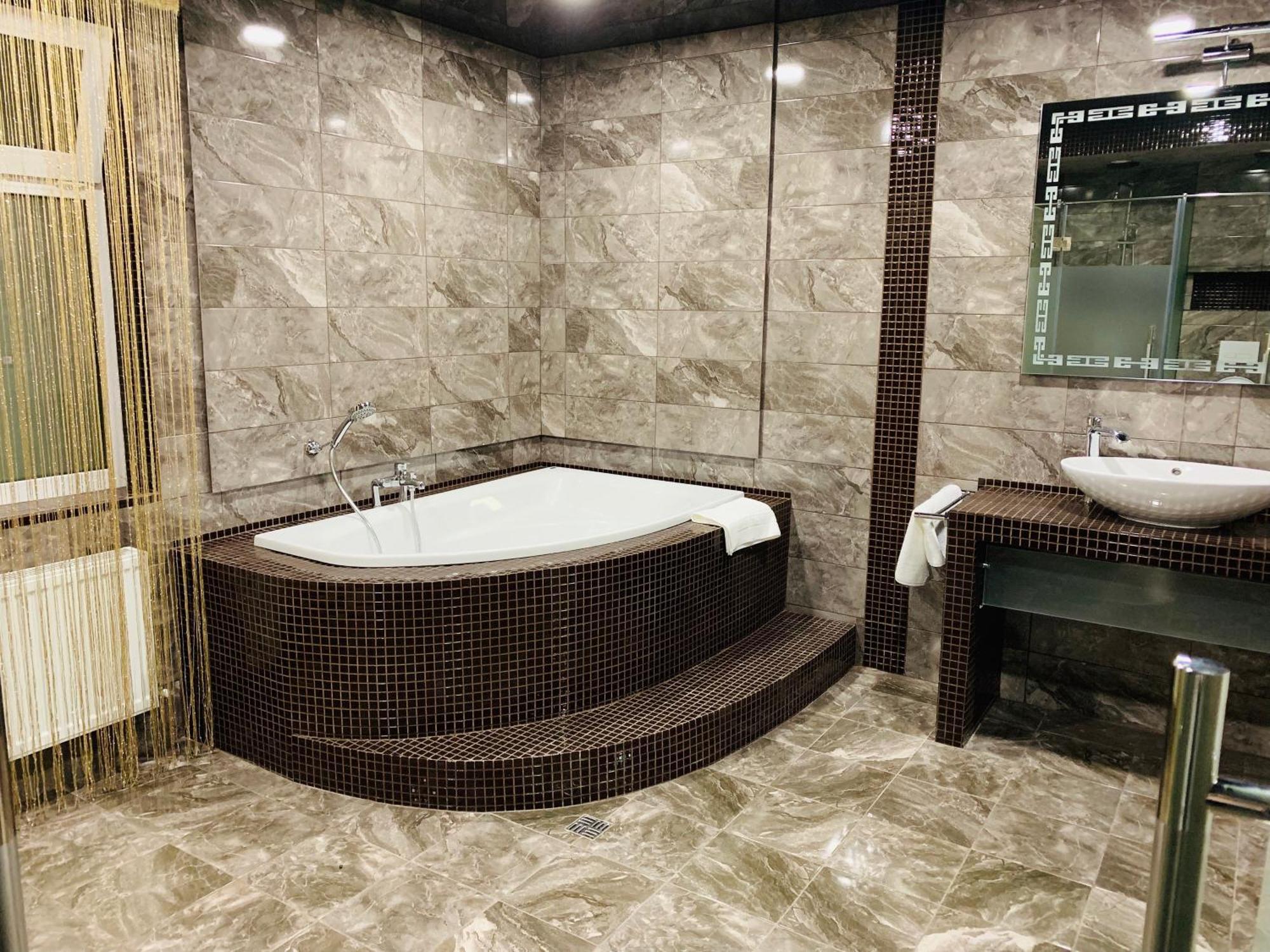 Hotel-Restaurant Complex Relax Zhytomyr Ngoại thất bức ảnh